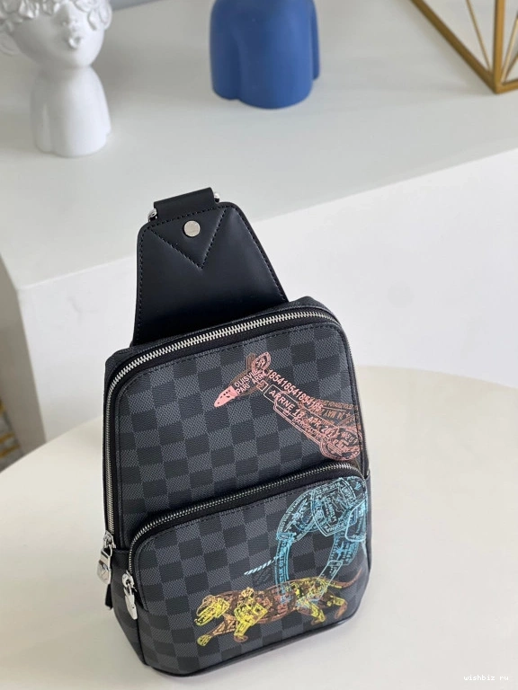 WIS SLINGBAG AVENUE LOUIS VUITTON 0717
